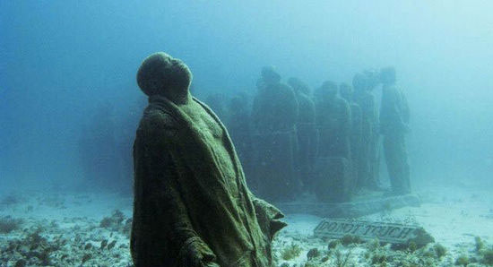 震惊！海底发现神秘人类&nbsp;疑似特异外星人(图组)